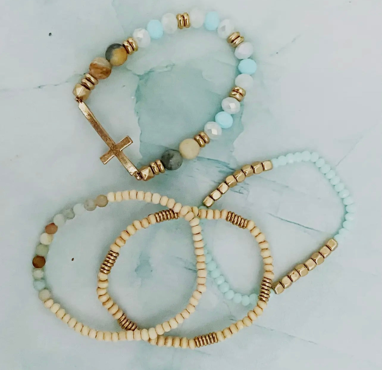 Set of 4,Stone and wooden beads bracelet