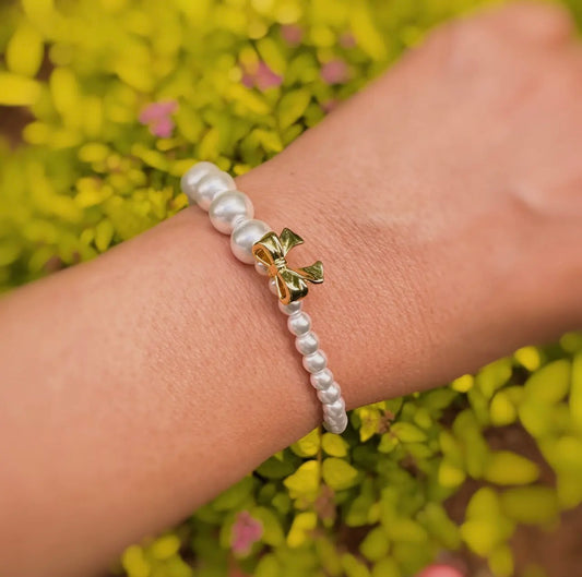 Dangle Bow Pearl Bracelet