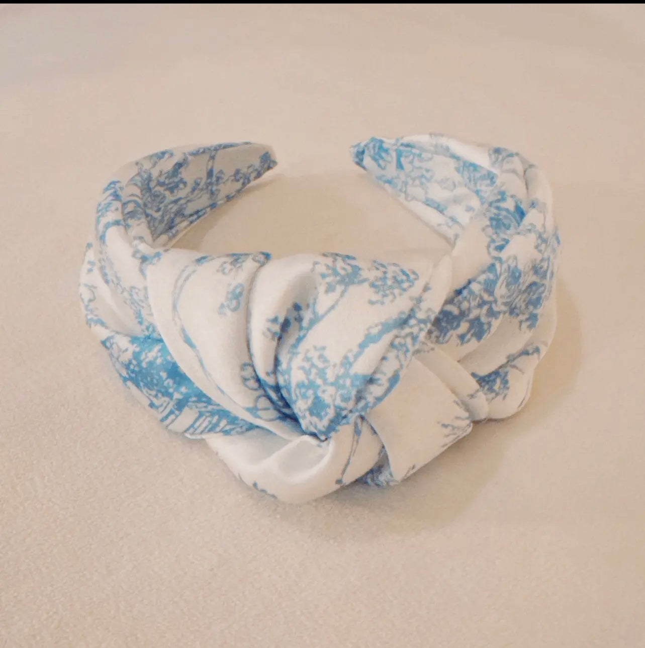 Blue and white toile knotted headband
