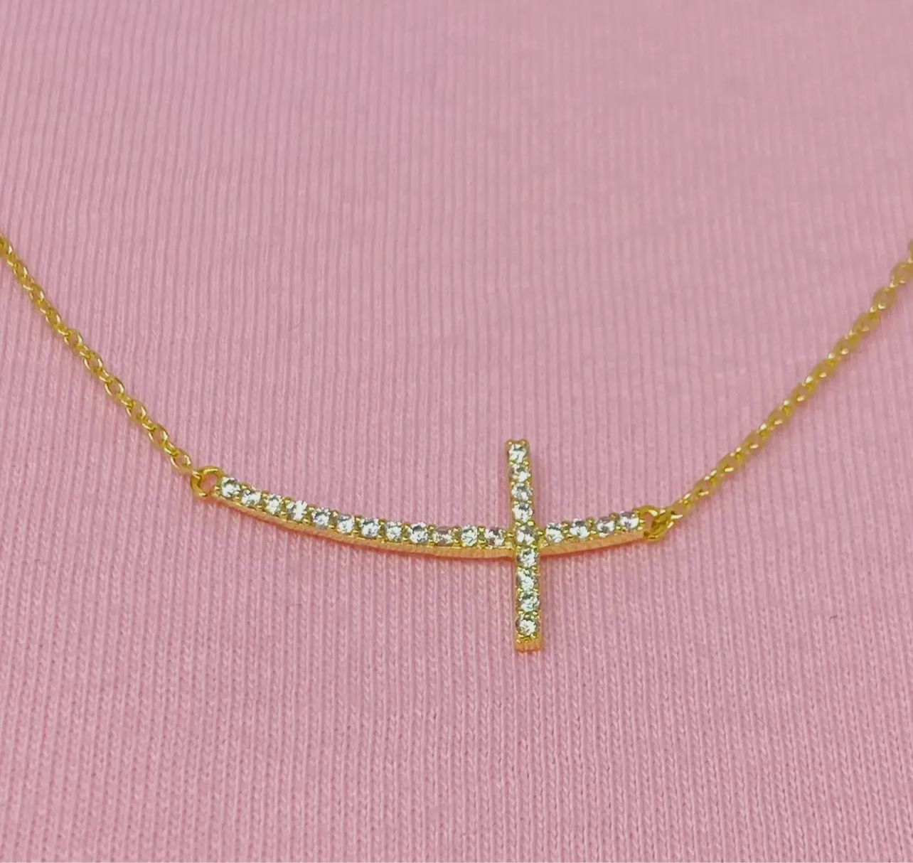 Shiny side cross necklace
