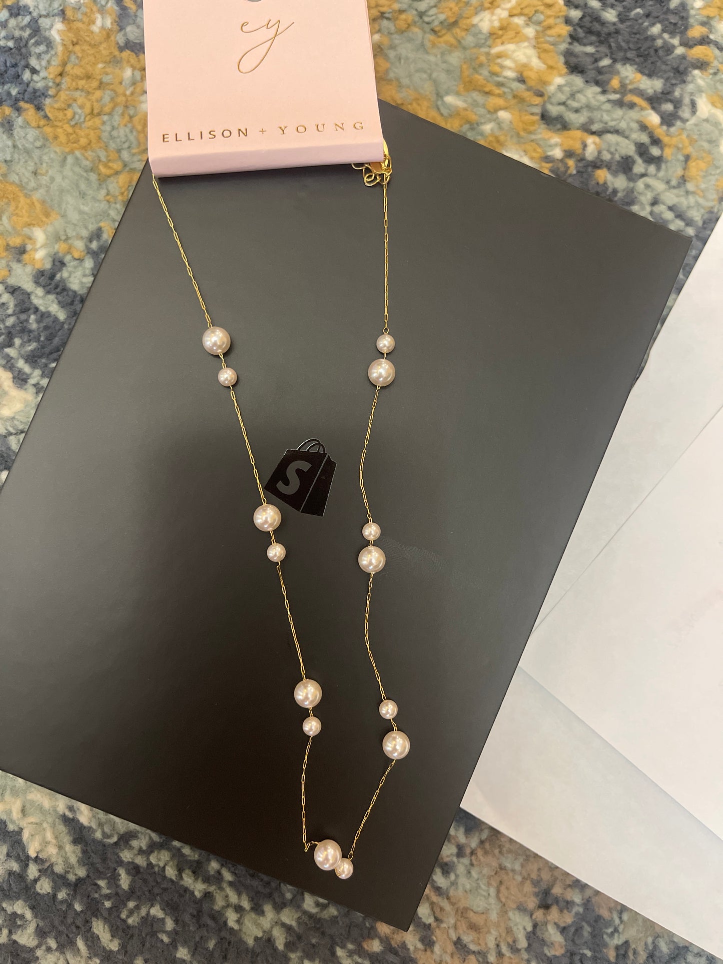 Lovely lady Dainty Pearl Necklace