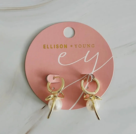 Bowed with Pearl Drop Earring