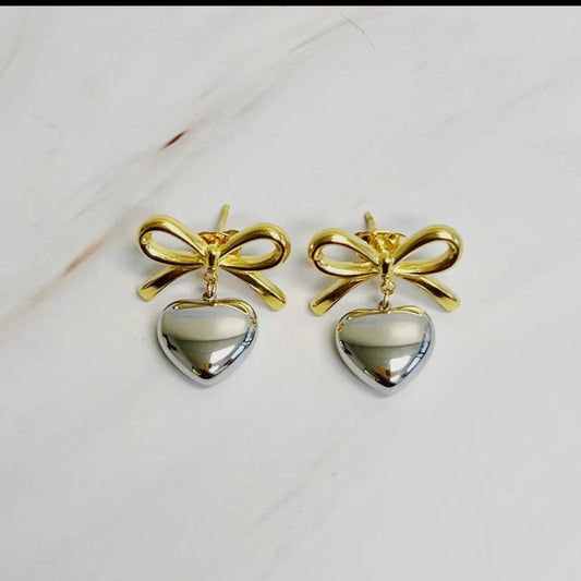 Mini bow mini heart earrings