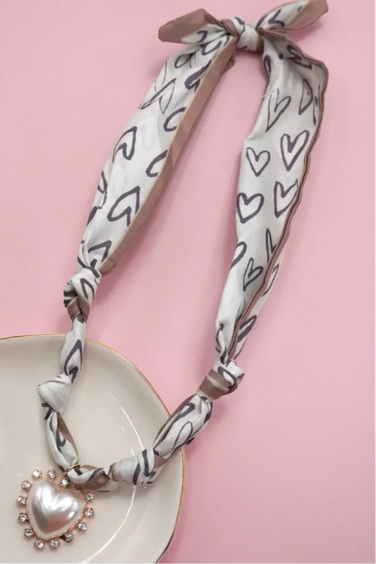 Handmade scars necklace with pearl heart shiny pendant