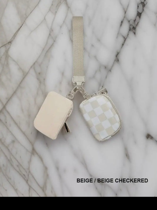 Dual pouch wristlet